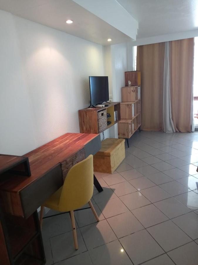 Grand Studio De 41 M², Vue Mer Et Jardin Tropical. Le Gosier  Ngoại thất bức ảnh