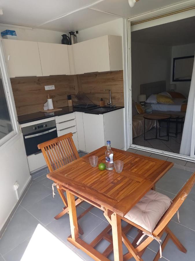 Grand Studio De 41 M², Vue Mer Et Jardin Tropical. Le Gosier  Ngoại thất bức ảnh
